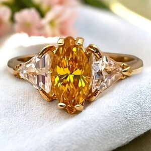 Vintage Ring Size 8 Yellow Cubic Zirconia Accents 18K Gold Plate Mid-Century 14L